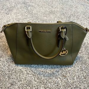 Michael Kors tote